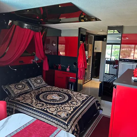 Rez De Jardin Ou 4e Avec Ascenseur- Velo - Piscine -wifi-dans Le Village Naturiste-holidaysochic Апартаменты