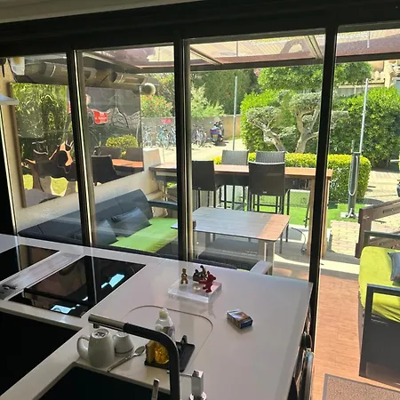 Rez De Jardin Ou 4e Avec Ascenseur- Velo - Piscine -wifi-dans Le Village Naturiste-holidaysochic Агд