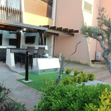 Rez De Jardin Ou 4e Avec Ascenseur- Velo - Piscine -wifi-dans Le Village Naturiste-holidaysochic Апартаменты *