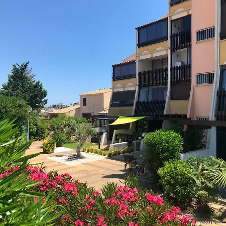 Rez De Jardin Ou 4e Avec Ascenseur- Velo - Piscine -wifi-dans Le Village Naturiste-holidaysochic * Агд