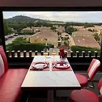 Rez De Jardin Ou 4e Avec Ascenseur- Velo - Piscine -wifi-dans Le Village Naturiste-holidaysochic Appartement *