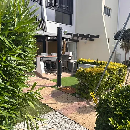 Rez De Jardin Ou 4e Avec Ascenseur- Velo - Piscine -wifi-dans Le Village Naturiste-holidaysochic Apartmán Agde