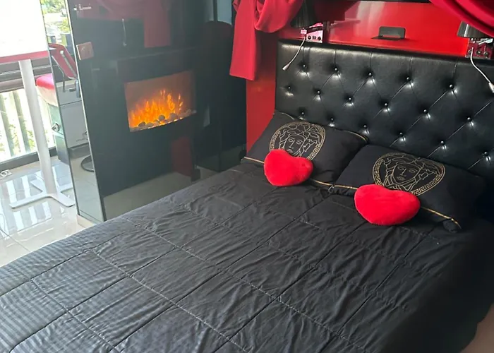 Apartman Rez De Jardin Ou Ascenseur 4 Ieme Piscine -wifi-dans Le Village Naturiste Holidaysochic