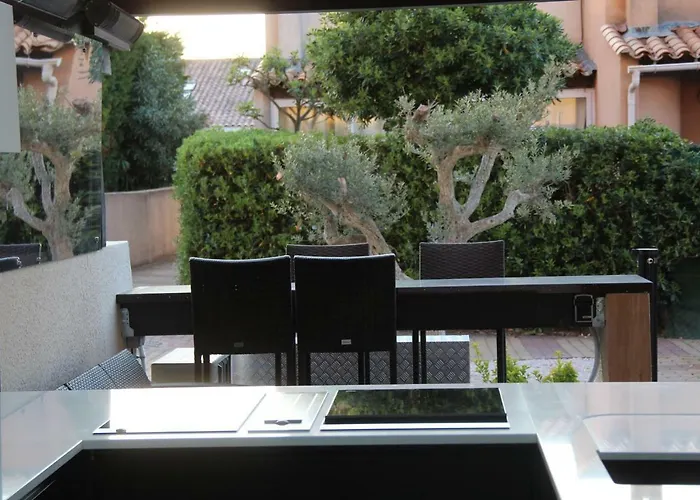 Rez De Jardin Ou Ascenseur 4 Ieme Piscine -wifi-dans Le Village Naturiste Holidaysochic * Agde